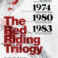 The red riding trilogy, magnifique trilogie noire, glaciale et glauque à souhait.